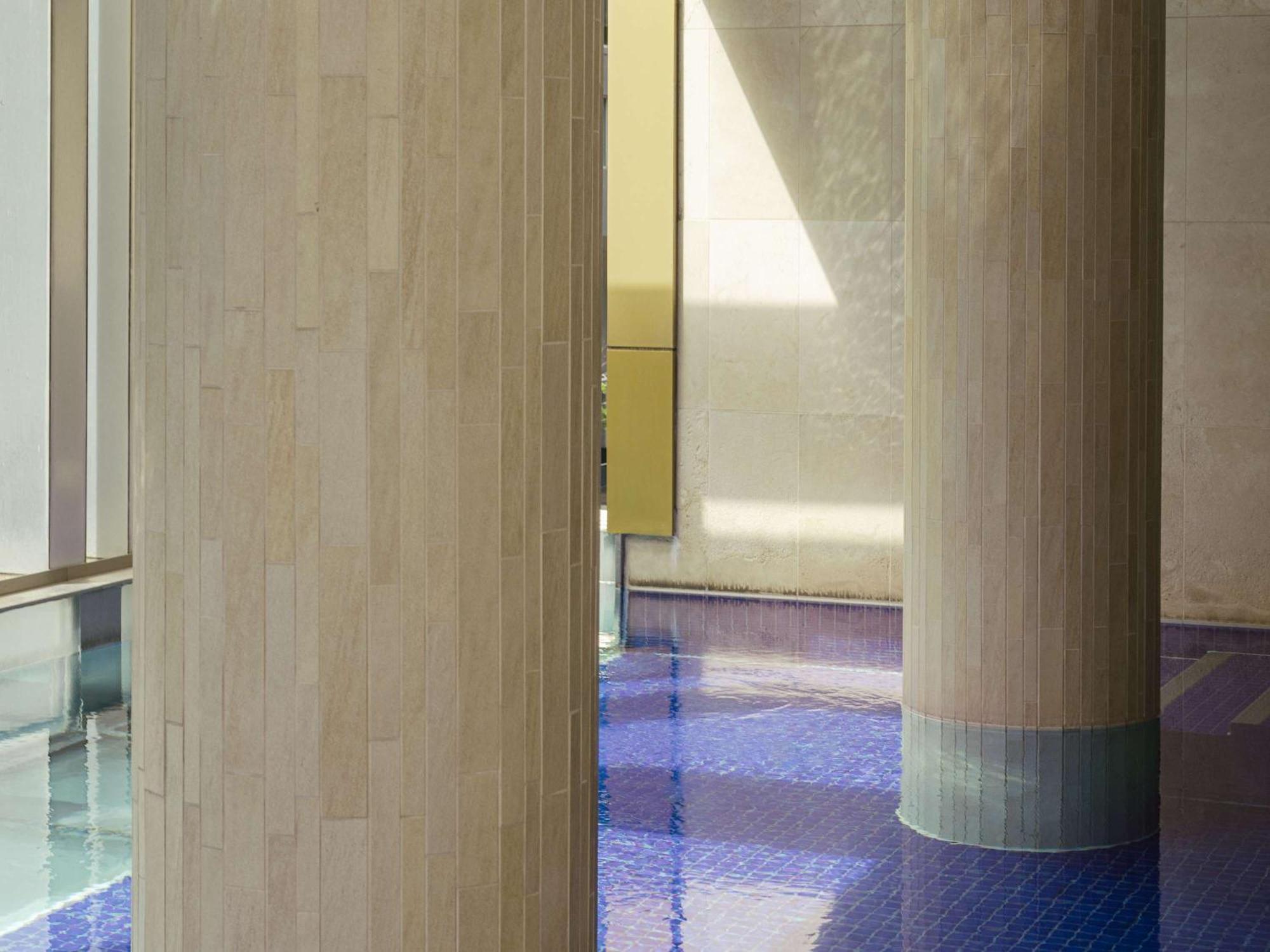 Art Series - The Olsen Melbourne City Exterior foto The floor of the main hall