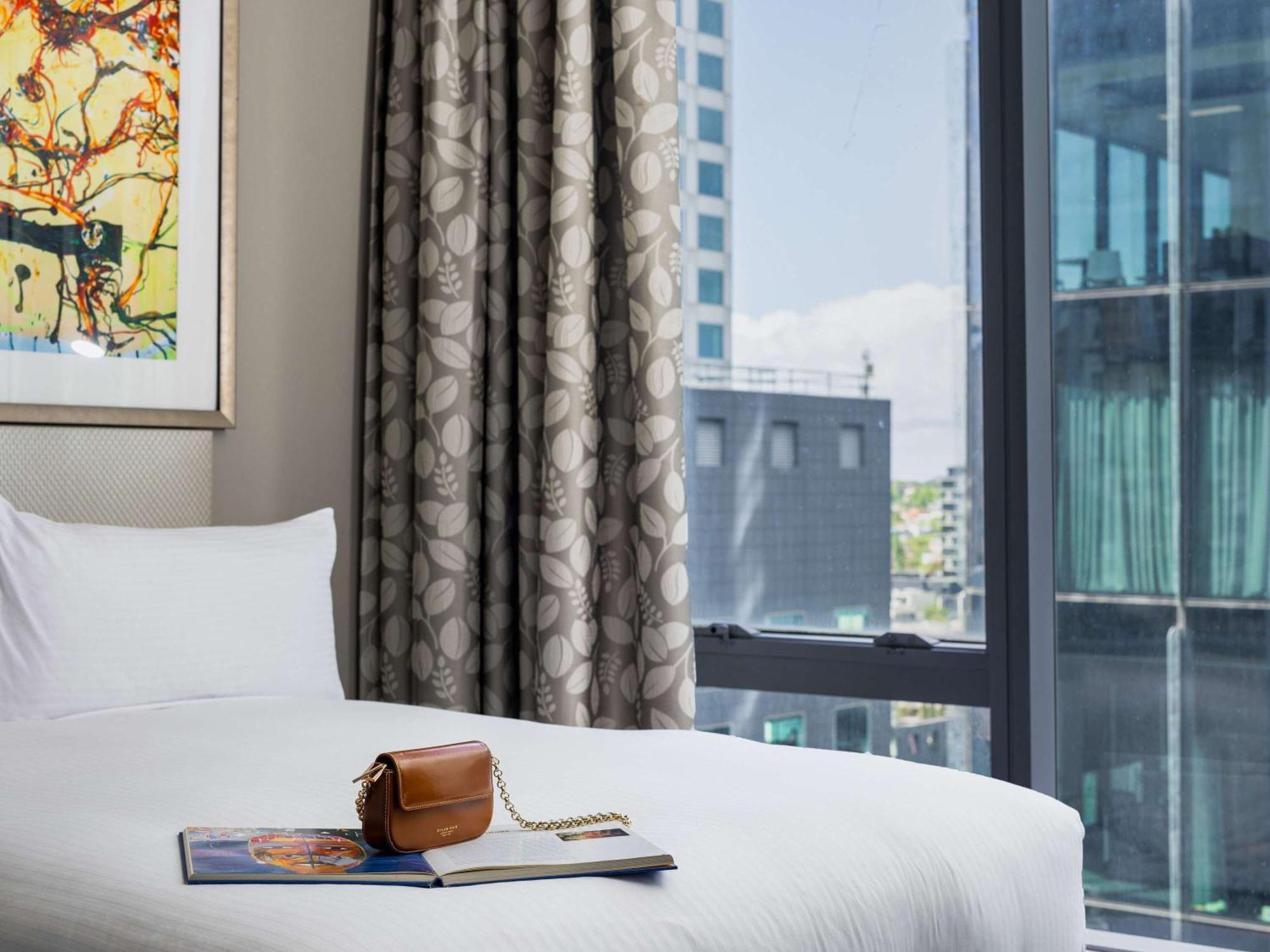 Art Series - The Olsen Melbourne City Exterior foto A bedroom at the hotel